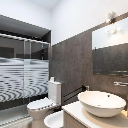Apartment Estudio Con Wifi, Piscina Y Con El Dormitorio Creado En Una Cueva Natural *