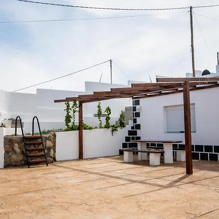 Estudio Con Wifi, Piscina Y Con El Dormitorio Creado En Una Cueva Natural