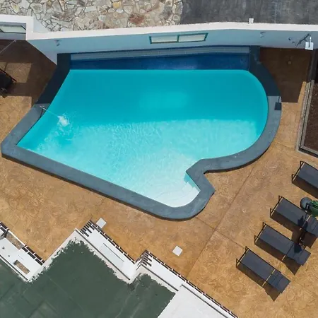 Estudio Con Wifi, Piscina Y Con El Dormitorio Creado En Una Cueva Natural * Fasnia
