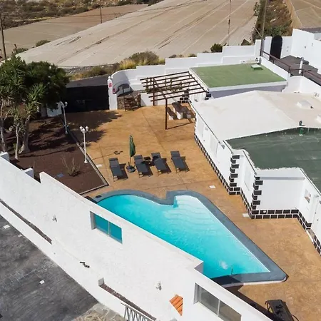 Estudio Con Wifi, Piscina Y Con El Dormitorio Creado En Una Cueva Natural