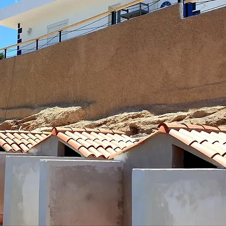 Estudio Con Wifi, Piscina Y Con El Dormitorio Creado En Una Cueva Natural *