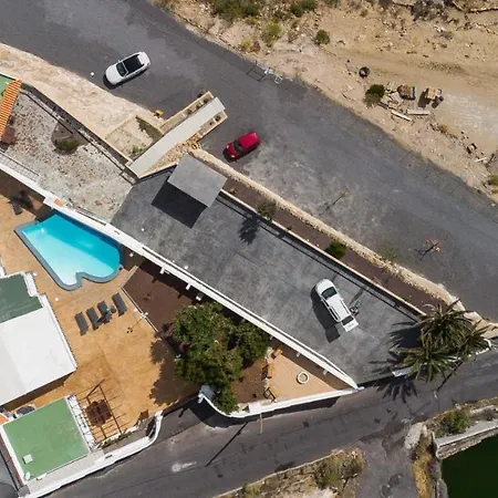 Apartament Estudio Con Wifi, Piscina Y Con El Dormitorio Creado En Una Cueva Natural Fasnia