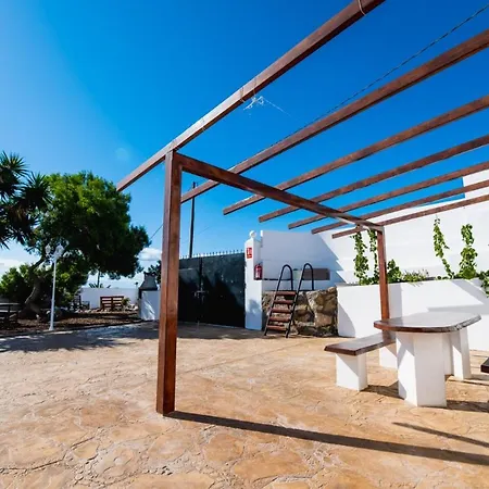Estudio Con Wifi, Piscina Y Con El Dormitorio Creado En Una Cueva Natural